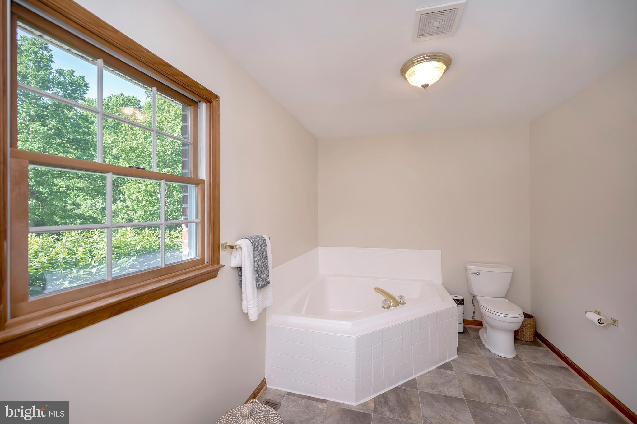 5901 Courthouse Road Spotsylvania, VA 22551 - Photo 34 of 67 Primary Bath