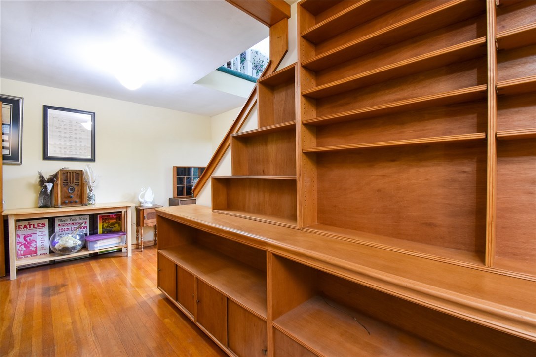 77 Ives Road Warwick, RI 02818 - Photo 14 of 37