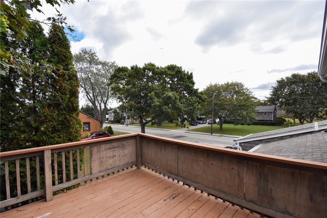 77 Ives Road Warwick, RI 02818 - Photo 24 of 37