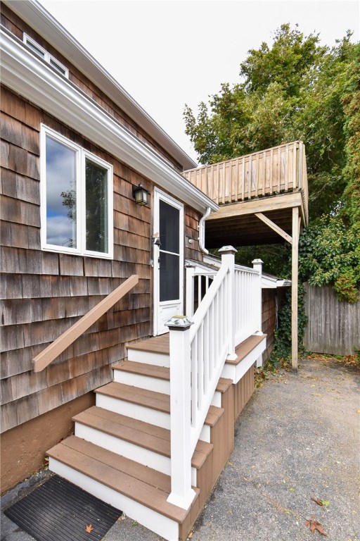 77 Ives Road Warwick, RI 02818 - Photo 6 of 37