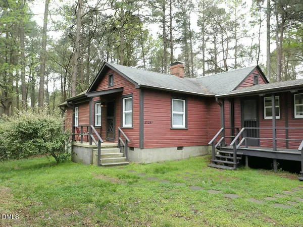 $1,500 | 1724 Legion Road, Unit B, Chapel Hill, NC 27517