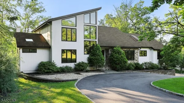 $1,695,000 | 17 Nottingham Way, Warren, NJ 07059