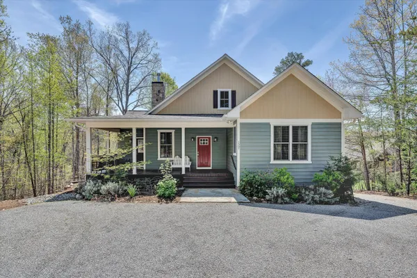 $1,395,000 | 1307 Lakefield Drive, Huddleston, VA 24104