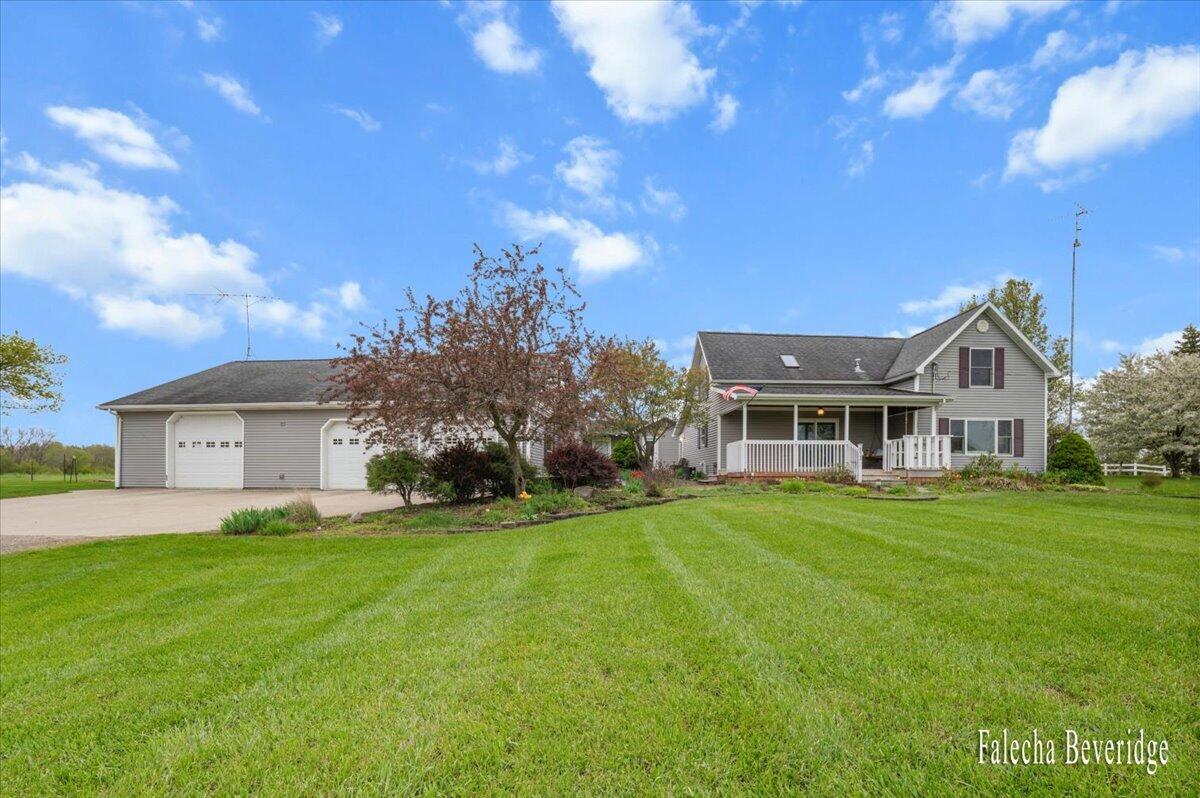 8022 East Vernon Road Clare, MI 48617 - Photo 1 of 44 Profile