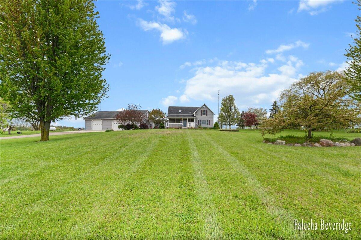 8022 East Vernon Road Clare, MI 48617 - Photo 12 of 44 Front Yard