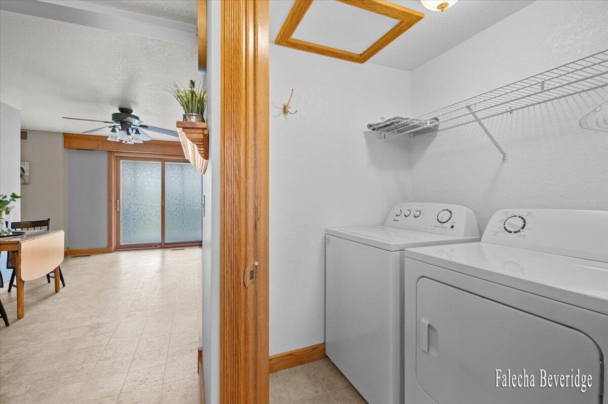 8022 East Vernon Road Clare, MI 48617 - Photo 31 of 44 Laundry