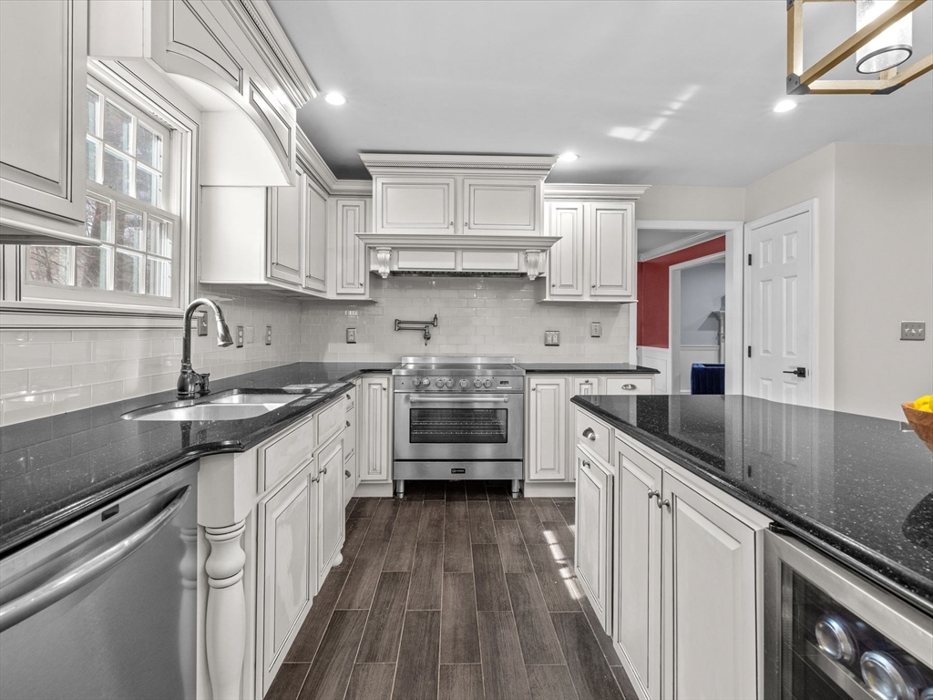 3 Olde Meetinghouse Road Westborough, MA 01581 - Photo 13 of 42