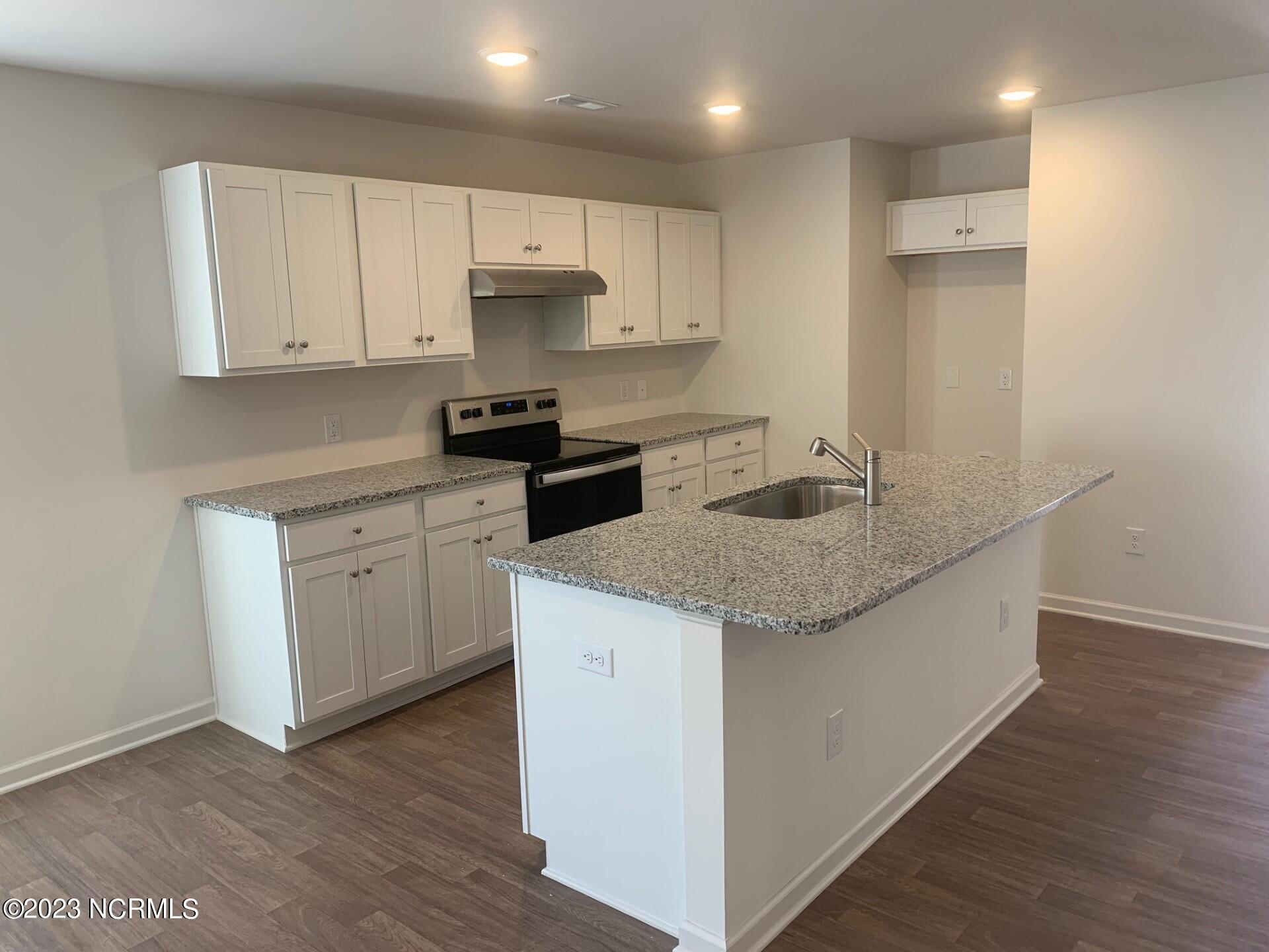 151 Cougar Road Southport, NC 28461 - Photo 2 of 9 Highland Kitchen 2