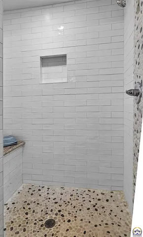 $379,000 | 5013 Northwest Derby Drive, Topeka, KS 66618