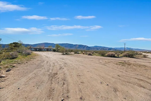 $210,000 | 49133 Manzanita Drive, Landers, CA 92285