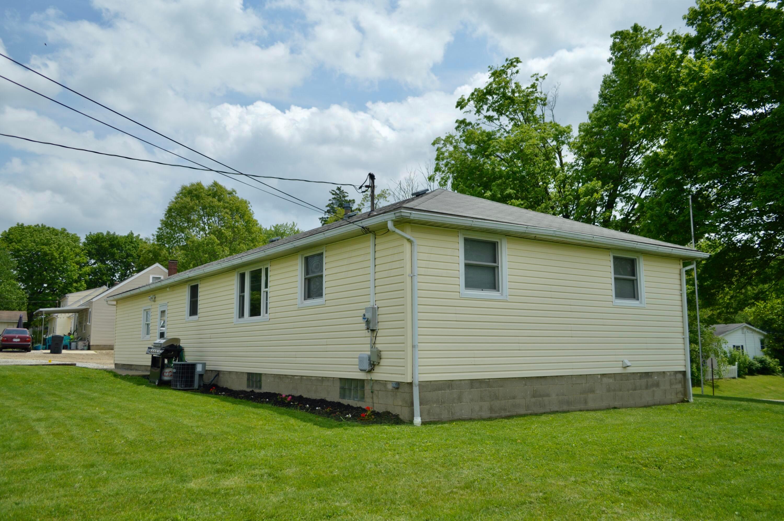 101 Clinton Road Mount Vernon, OH 43050 - Photo 2 of 21 62E314B9-9F1C-4431-9948-E91F8FB6B286_1_2