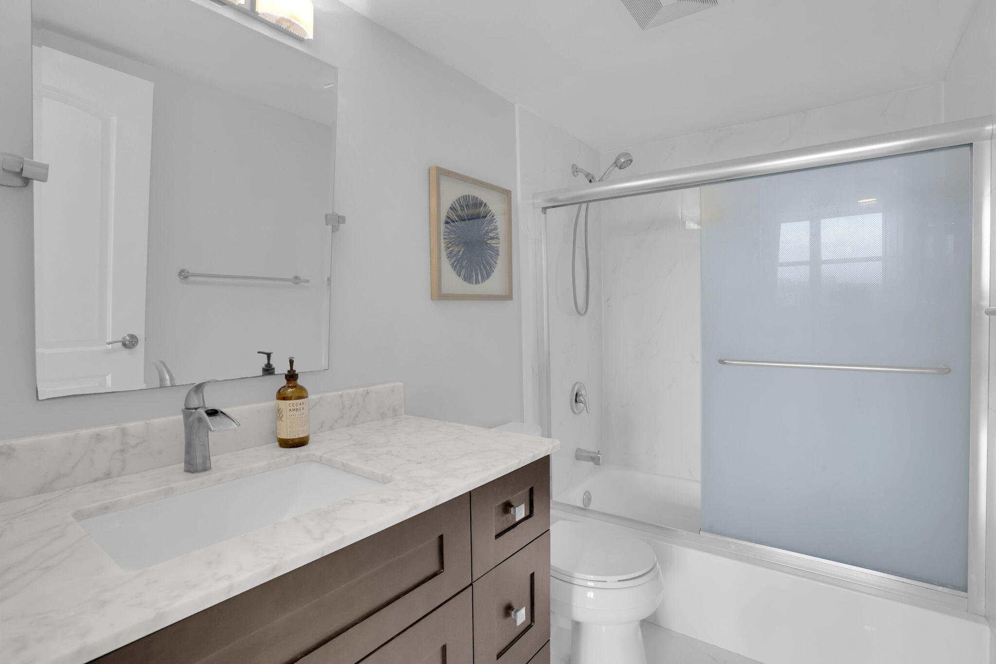 2121 North Ocean Boulevard, Unit 1008E Boca Raton, FL 33431 - Photo 14 of 25 Primary Bathroom