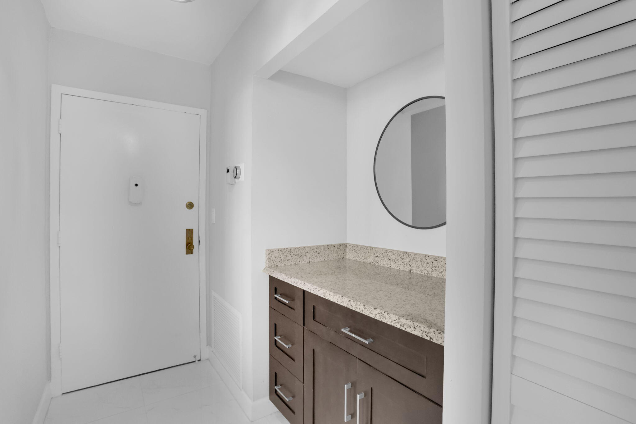 2121 North Ocean Boulevard, Unit 1008E Boca Raton, FL 33431 - Photo 6 of 25 Entry Way