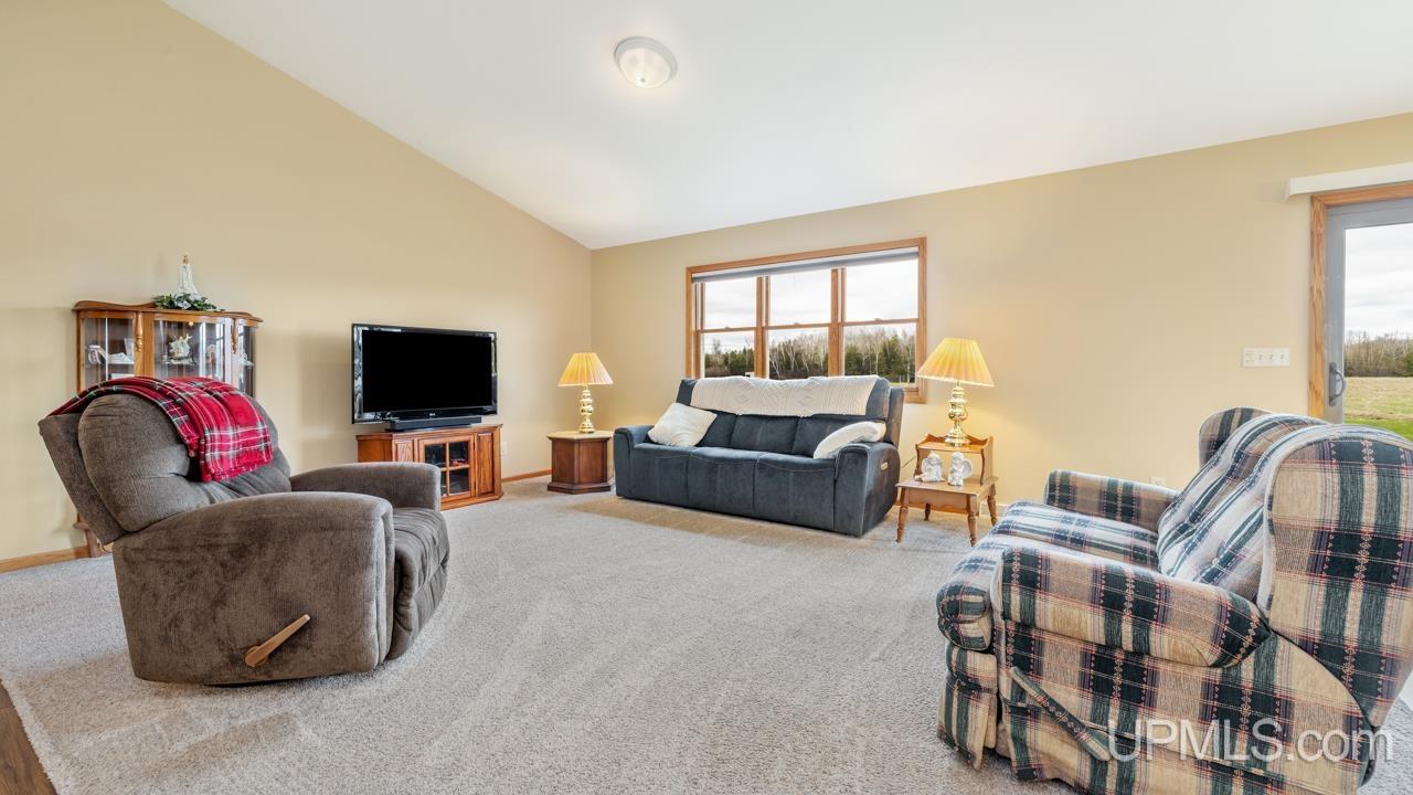 6230 East 5th Road Bark River, MI 49807 - Photo 7 of 48