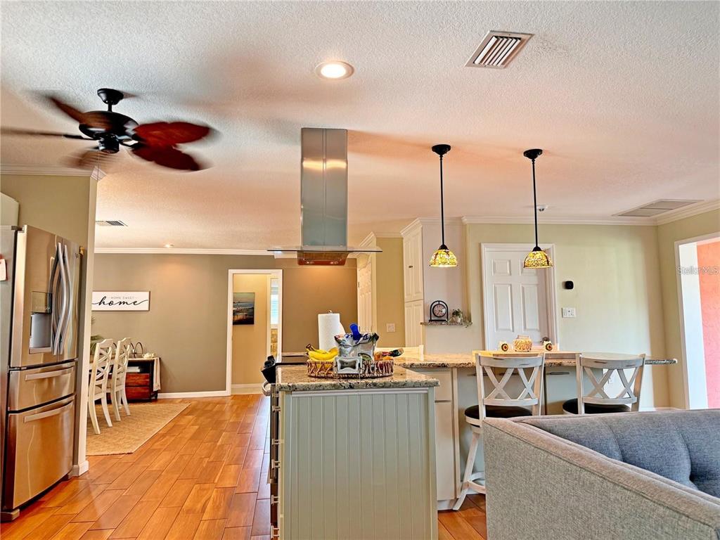 4884 Marsh Field Road Sarasota, FL 34235 - Photo 9 of 27