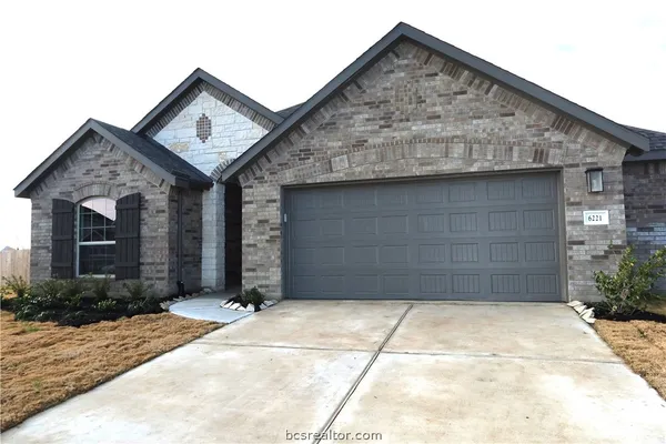 $2,650 | 6221 Greenville Drive, College Station, TX 77845