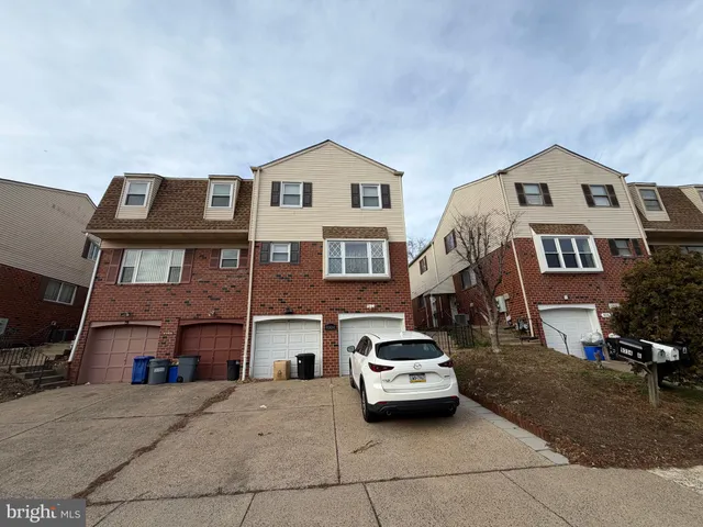 a car parked in front of a building