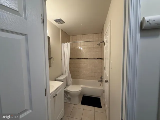 $2,300 | 9334 Jamison Avenue, Unit B, Philadelphia, PA 19115