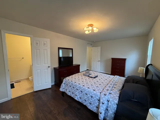 $2,300 | 9334 Jamison Avenue, Unit B, Philadelphia, PA 19115