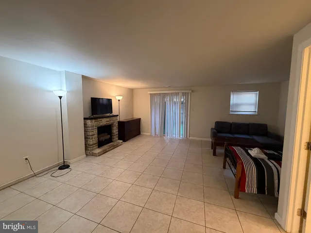 $2,300 | 9334 Jamison Avenue, Unit B, Philadelphia, PA 19115