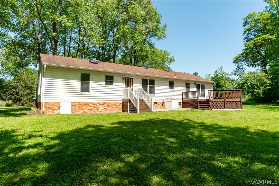7512 Tangle Ridge Drive Mechanicsville, VA 23111 - Photo 23 of 23 a front view of house with yard and green space