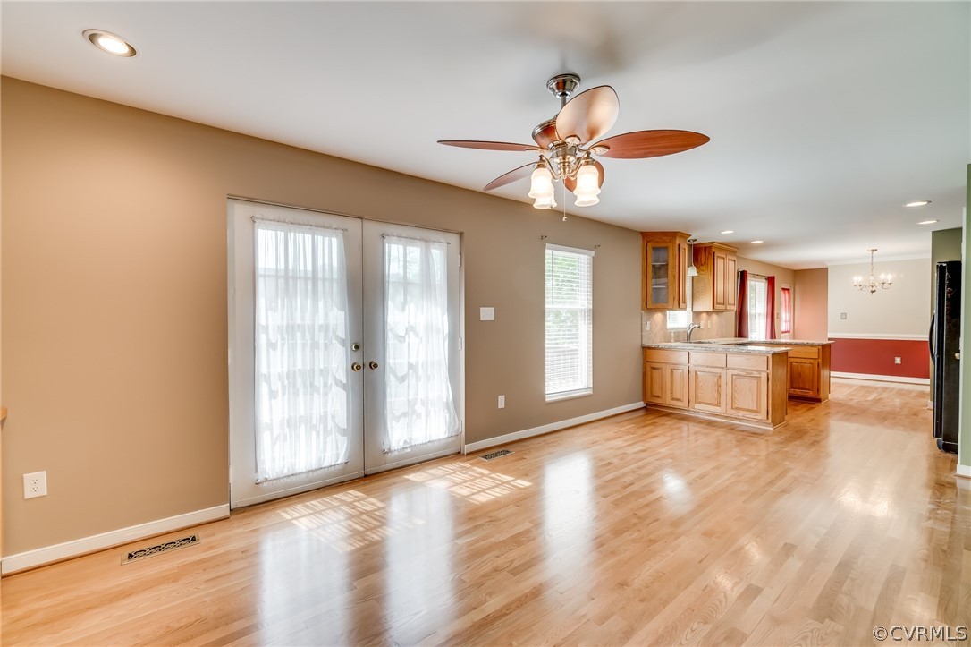 7512 Tangle Ridge Drive Mechanicsville, VA 23111 - Photo 8 of 23 a view of a livingroom with a ceiling fan and window
