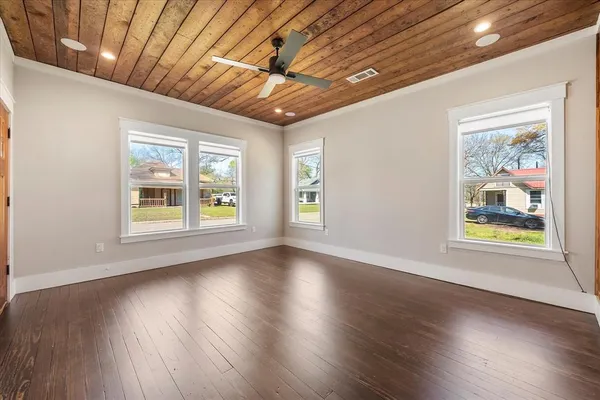 $279,900 | 110 English Street, Mount Vernon, TX 75457