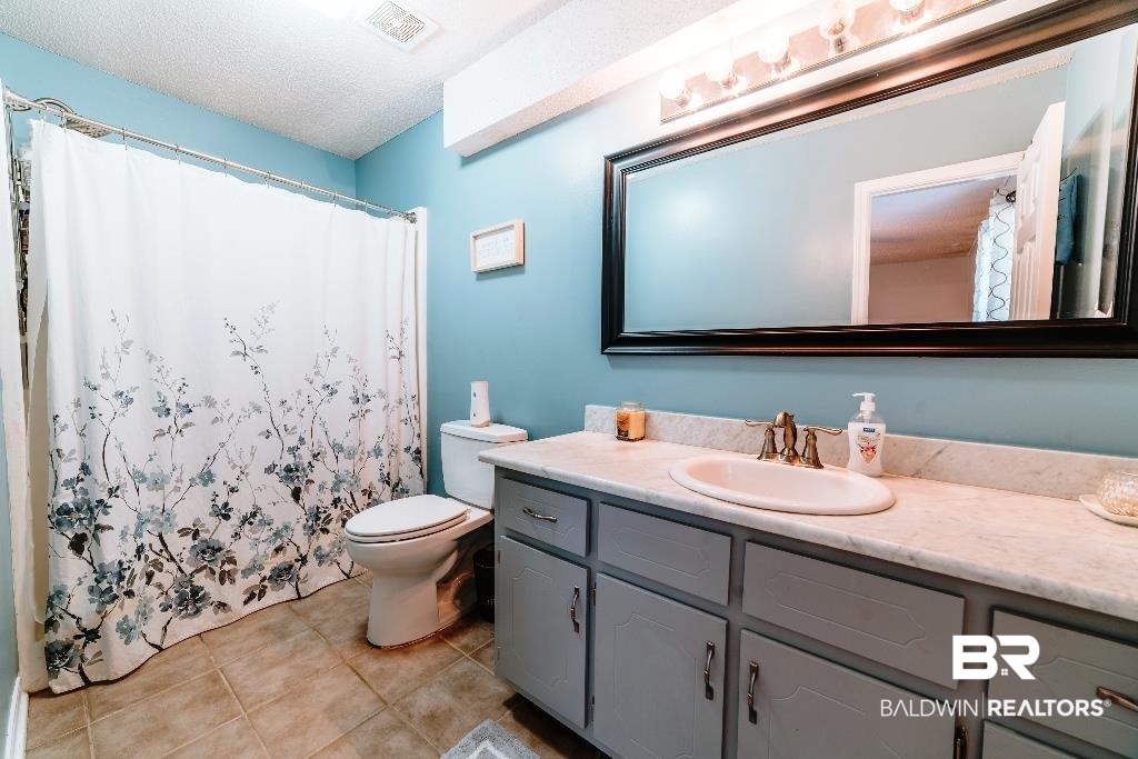 6261 Woodside Drive Theodore, AL 36582 - Photo 12 of 24