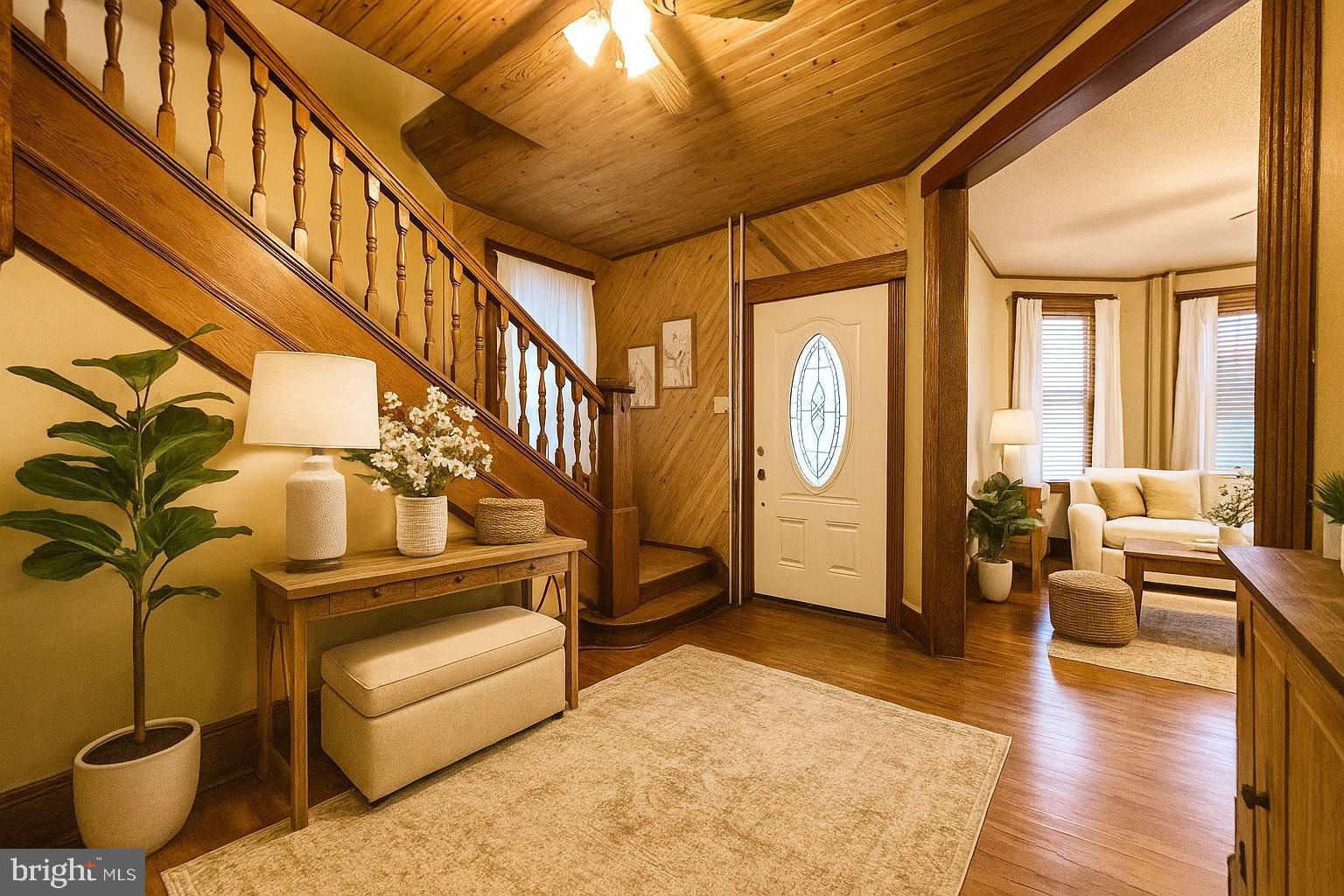 12812 New Row Rd N West Mount Savage, MD 21545 - Photo 4 of 32 a living room with furniture