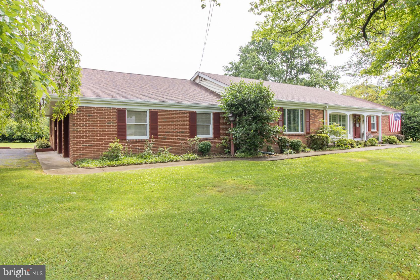6602 Laurel Road New Hope, PA 18938 - Photo 3 of 49