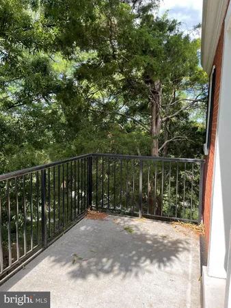 $1,975 | 4838 28th Street South, Unit C2, Arlington, VA 22206