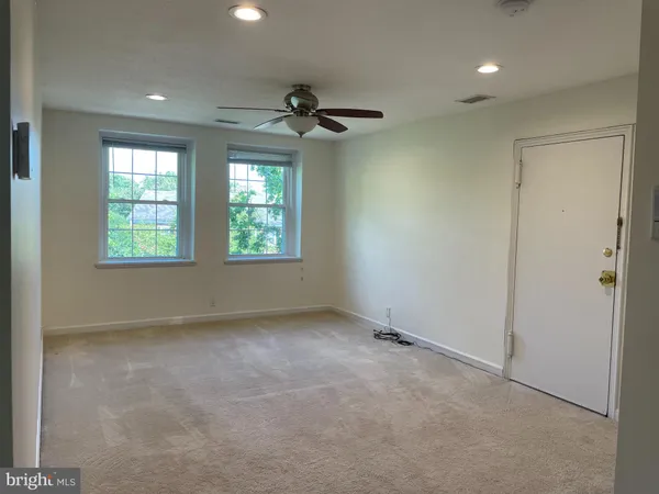 $1,975 | 4838 28th Street South, Unit C2, Arlington, VA 22206