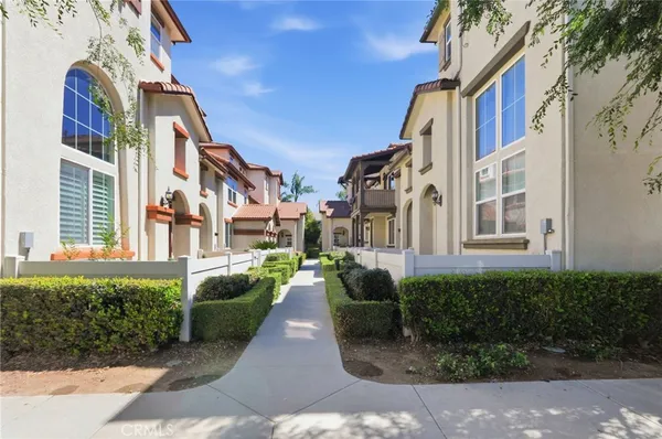 $469,900 | 33710 Willow Haven Lane, Murrieta, CA 92563