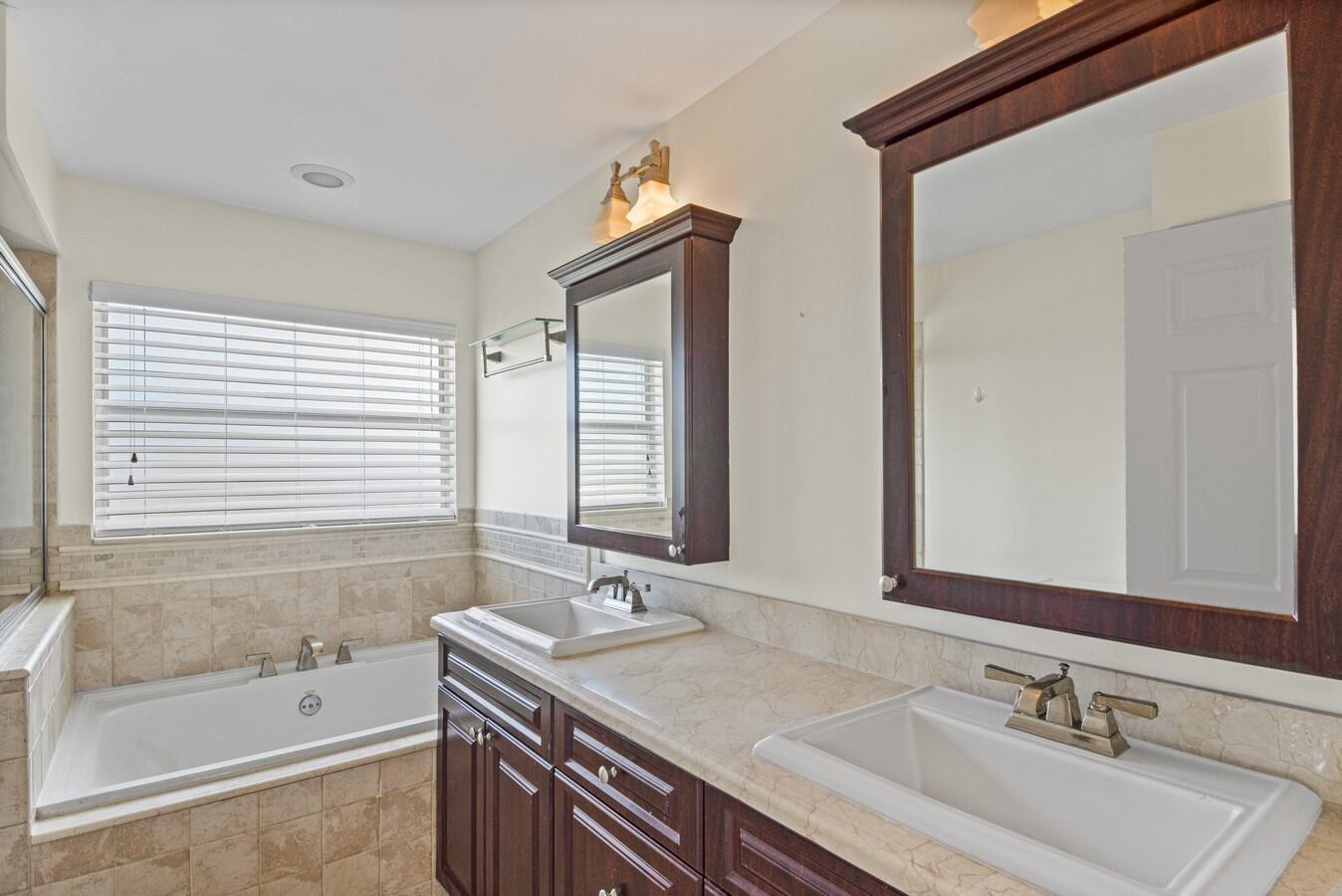 18860 La Costa Lane Boca Raton, FL 33496 - Photo 22 of 49 Double Sinks