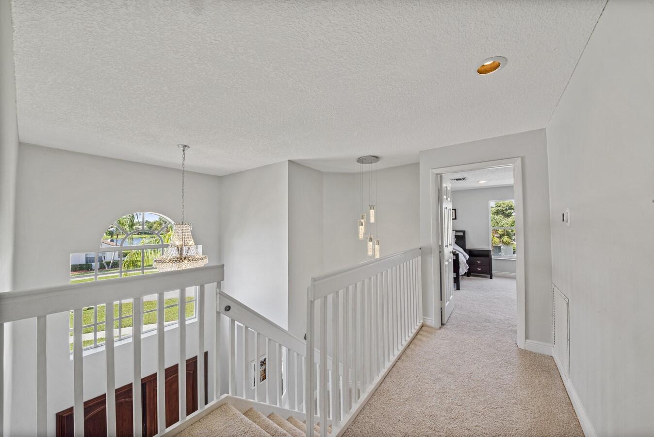 18860 La Costa Lane Boca Raton, FL 33496 - Photo 25 of 49 Hallway