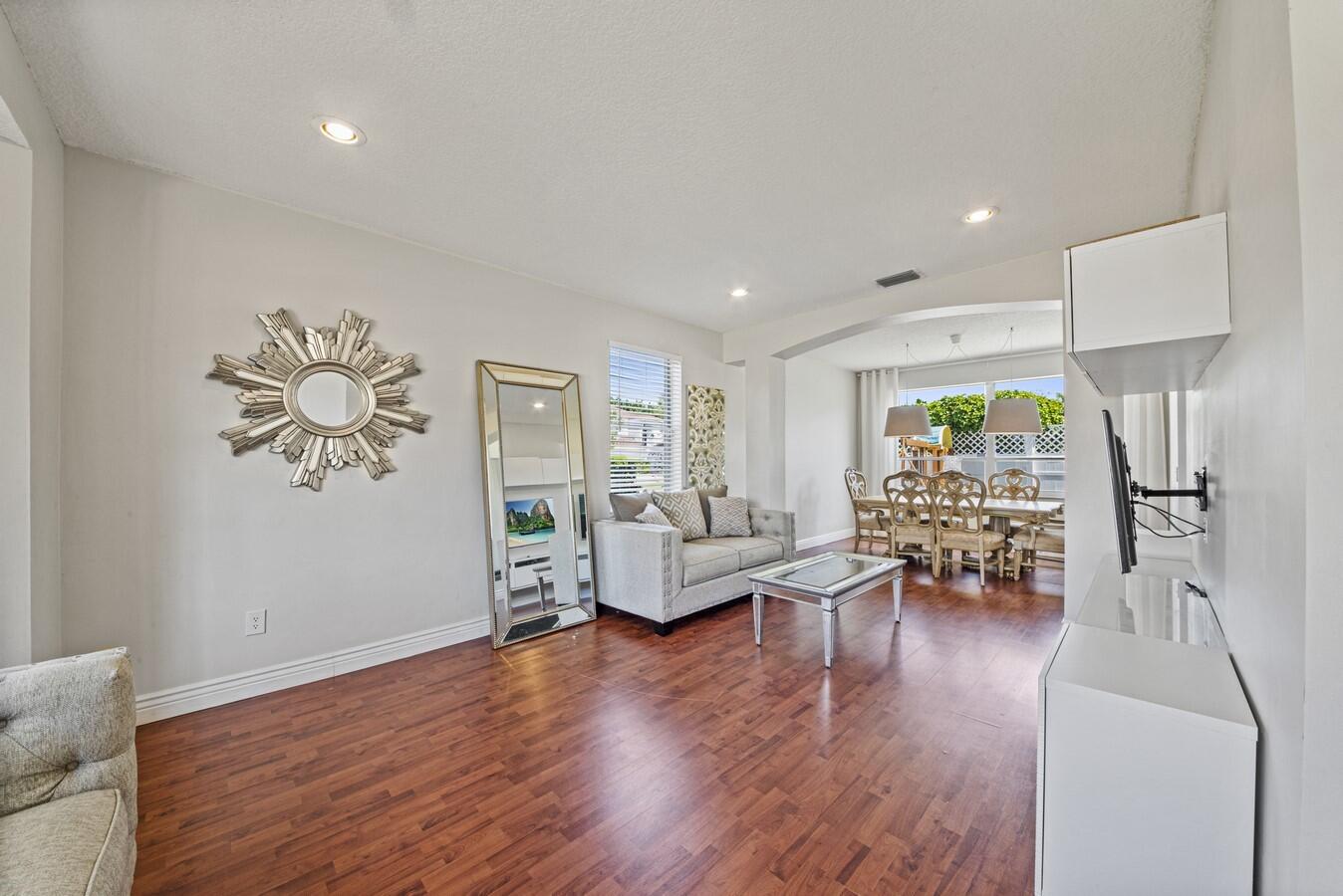 18860 La Costa Lane Boca Raton, FL 33496 - Photo 3 of 49 Formal Living Room