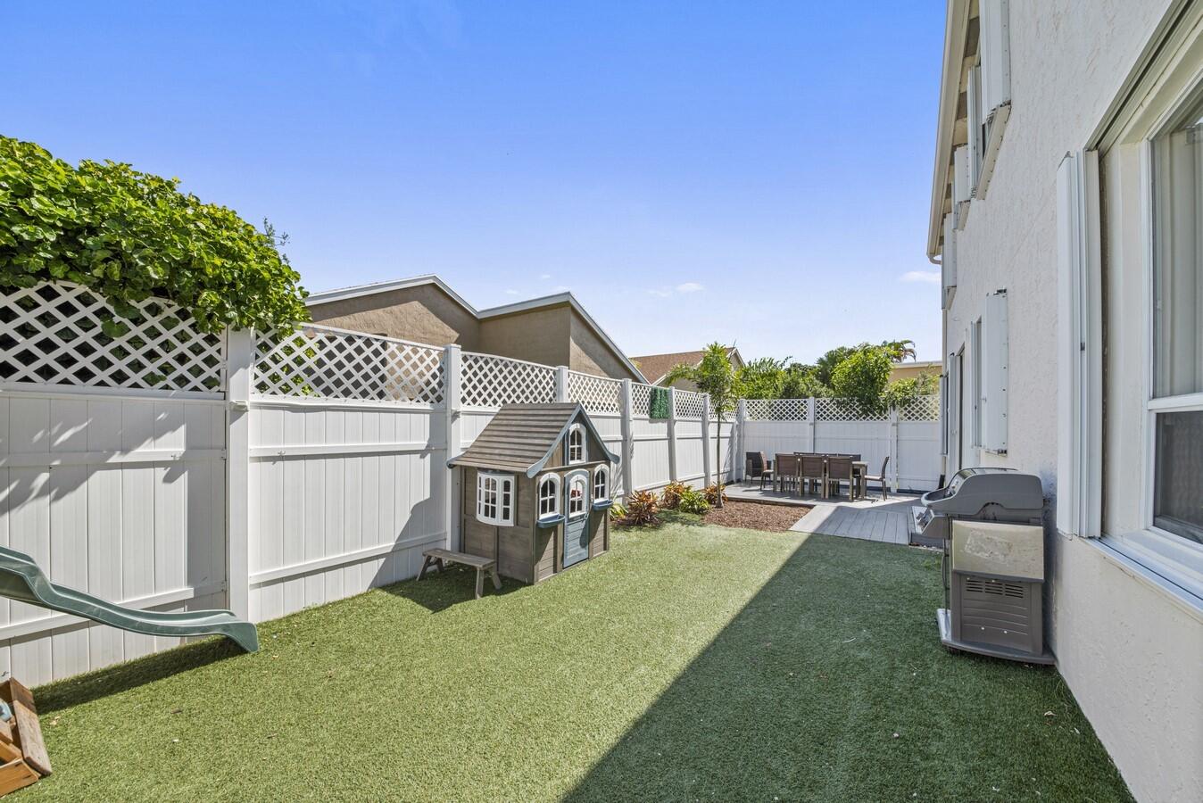 18860 La Costa Lane Boca Raton, FL 33496 - Photo 33 of 49 Fenced Yard