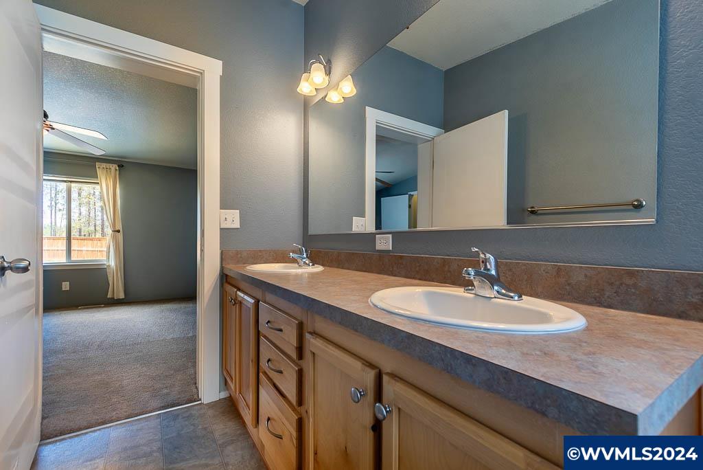 150489 Kurtz Road La Pine, OR 97739 - Photo 16 of 44