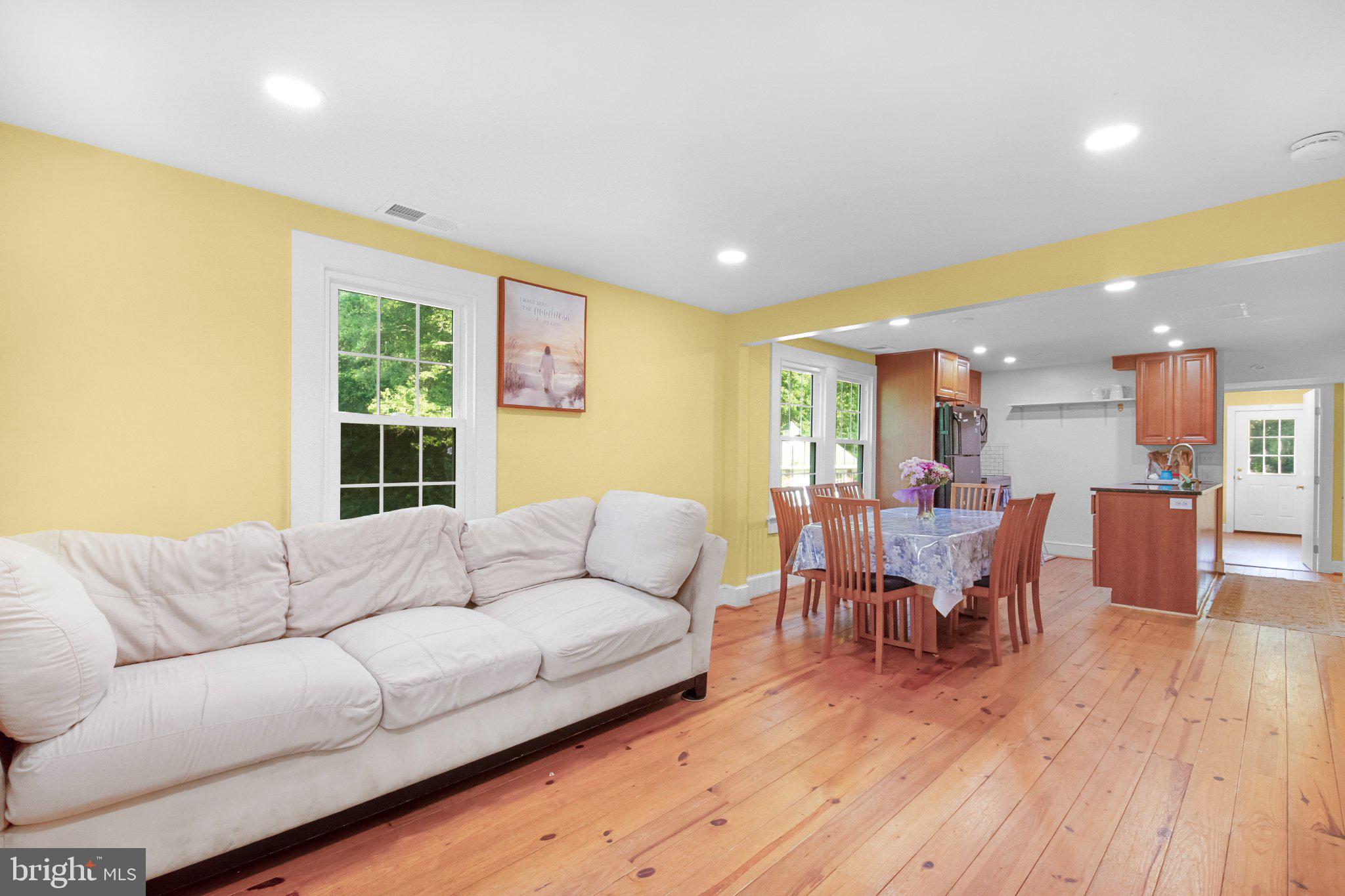 246 Mill Swamp Road Edgewater, MD 21037 - Photo 48 of 97 Bright and inviting open space.