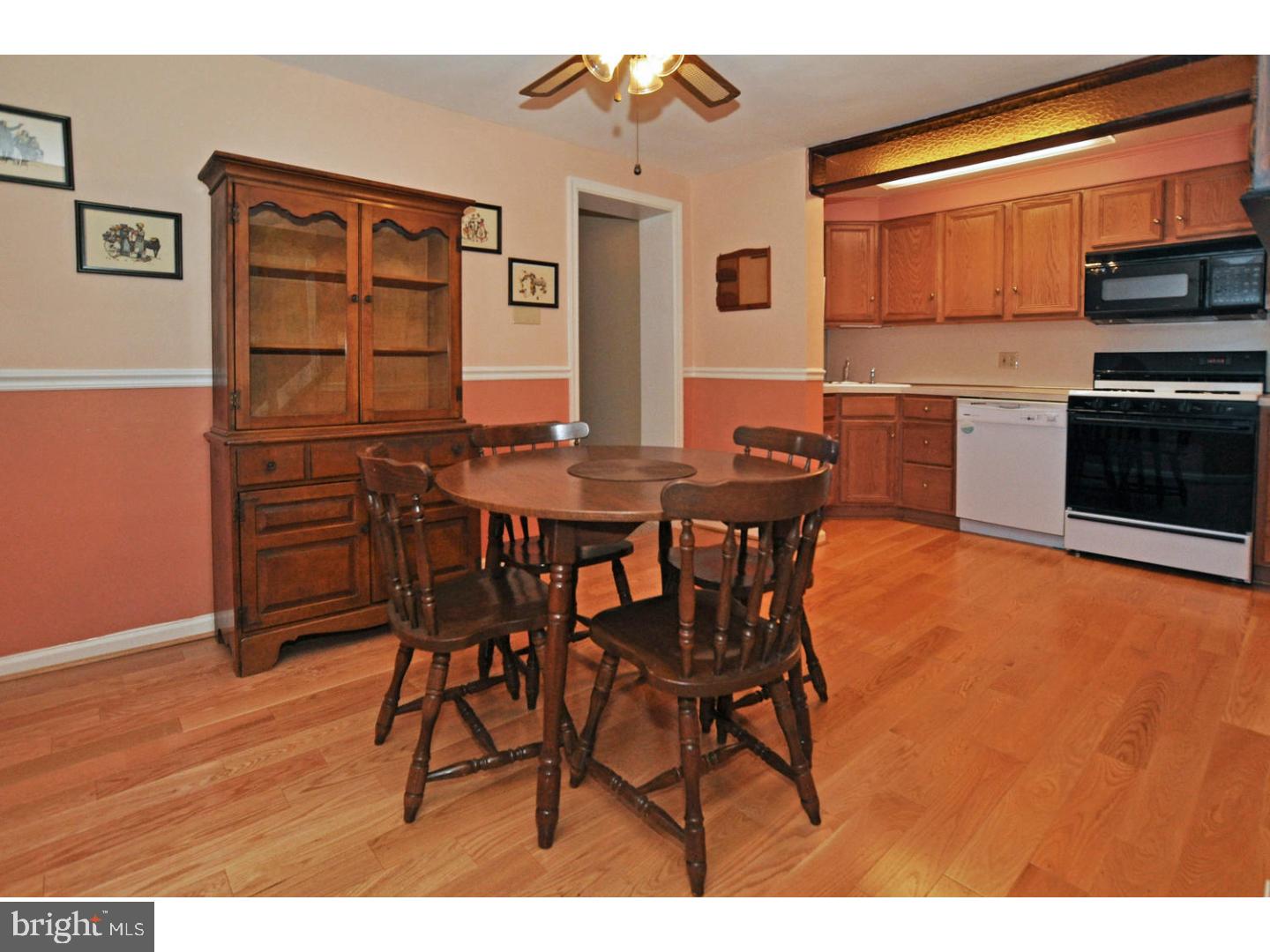 336 Lyster Road Oreland, PA 19075 - Photo 9 of 25 Dining Room