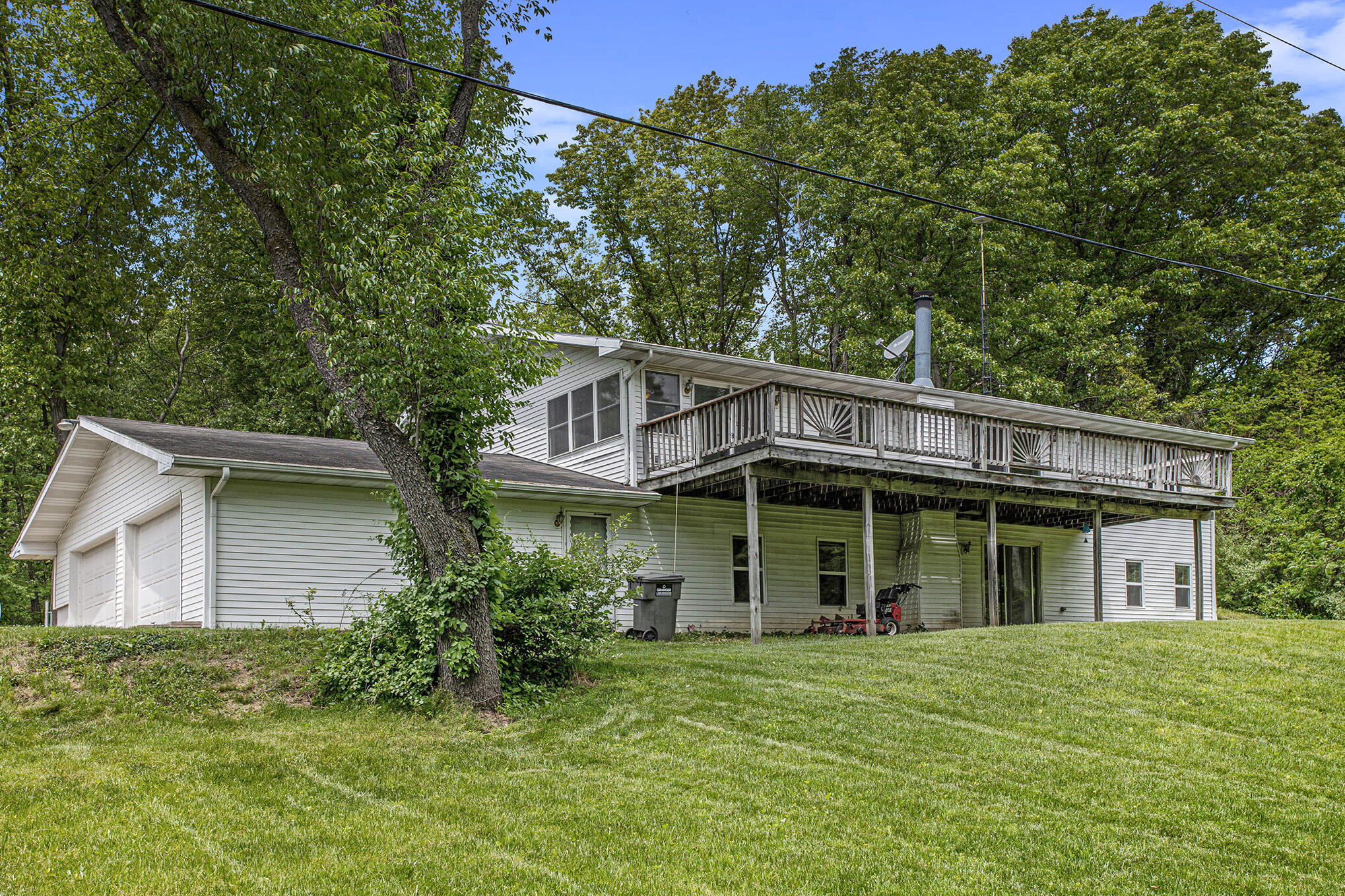 19102 Jessup Road Battle Creek, MI 49014 - Photo 1 of 25 19102 Jessup-38