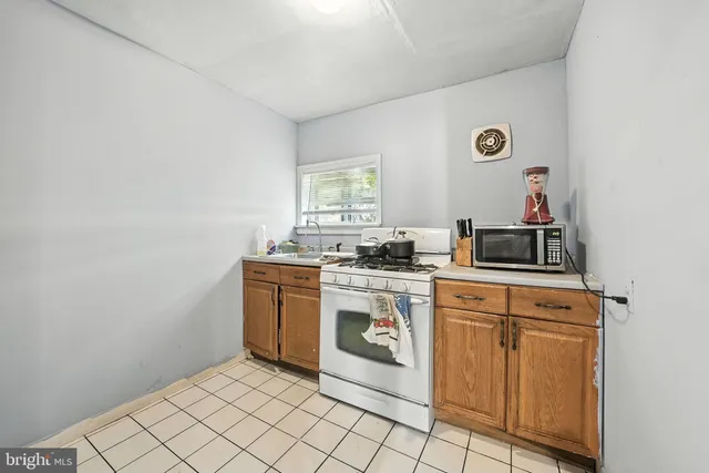 $425,000 | 5809 Burgundy Street, Capitol Heights, MD 20743