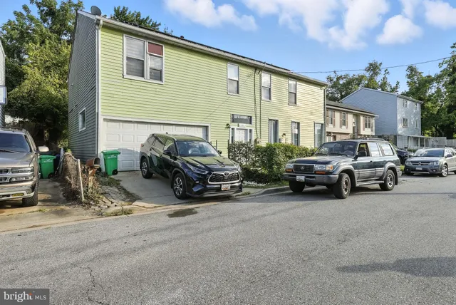 $425,000 | 5809 Burgundy Street, Capitol Heights, MD 20743