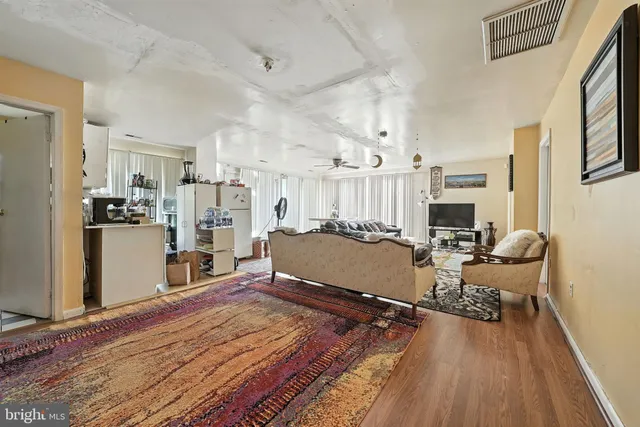 $425,000 | 5809 Burgundy Street, Capitol Heights, MD 20743