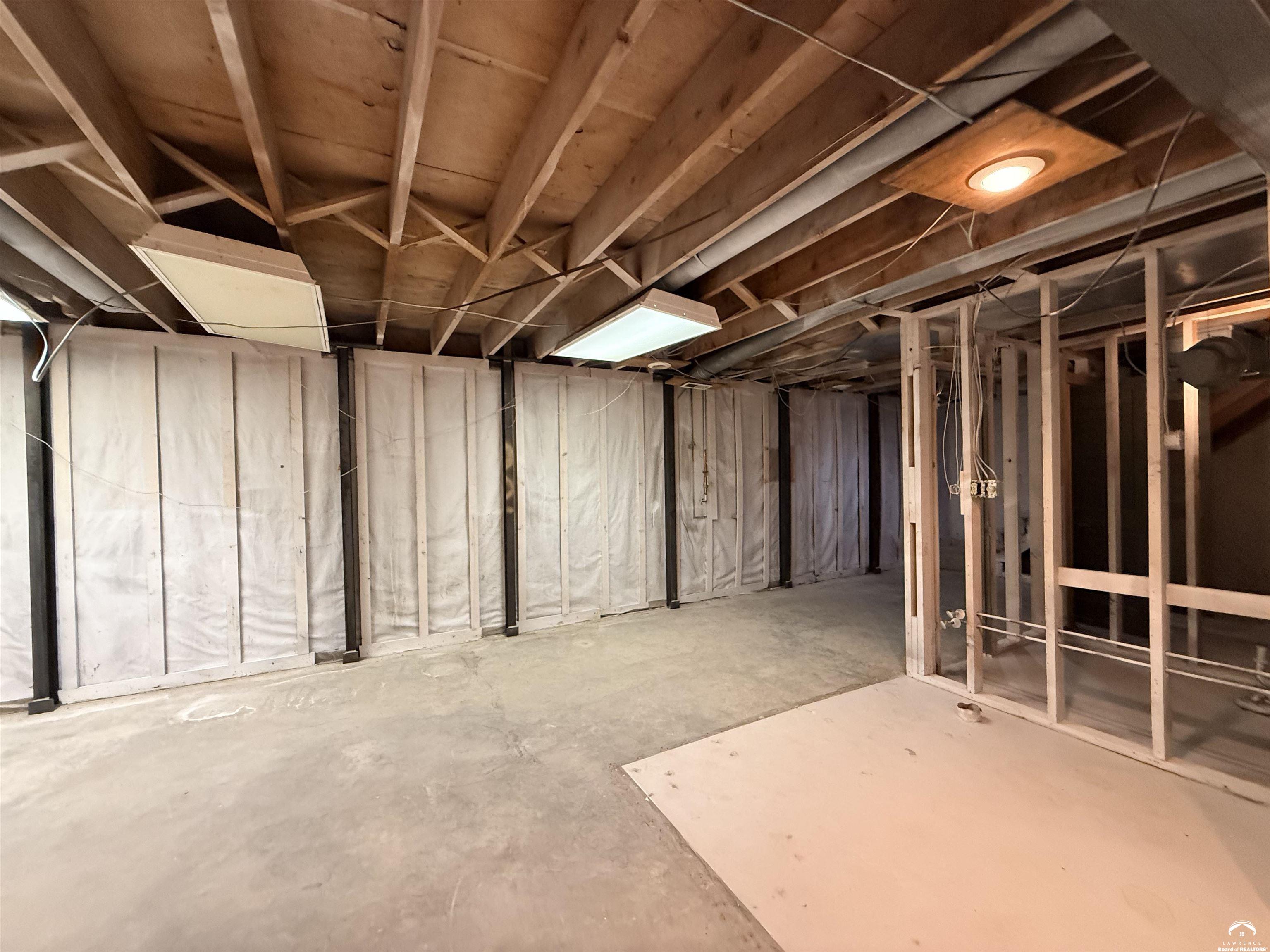 2806 Schwarz Road Lawrence, KS 66049 - Photo 74 of 97 Gallery Image 74