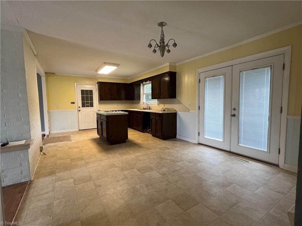 2476 Red Brush Road Mount Airy, NC 27030 - Photo 16 of 29 Gallery Image 16