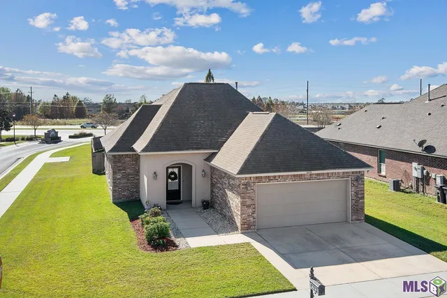 $2,200 | 8674 Abertay Avenue, Baton Rouge, LA 70820