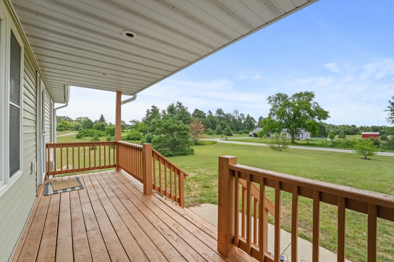 8433 East 30 Road Cadillac, MI 49601 - Photo 6 of 40 1913502-5.JPG