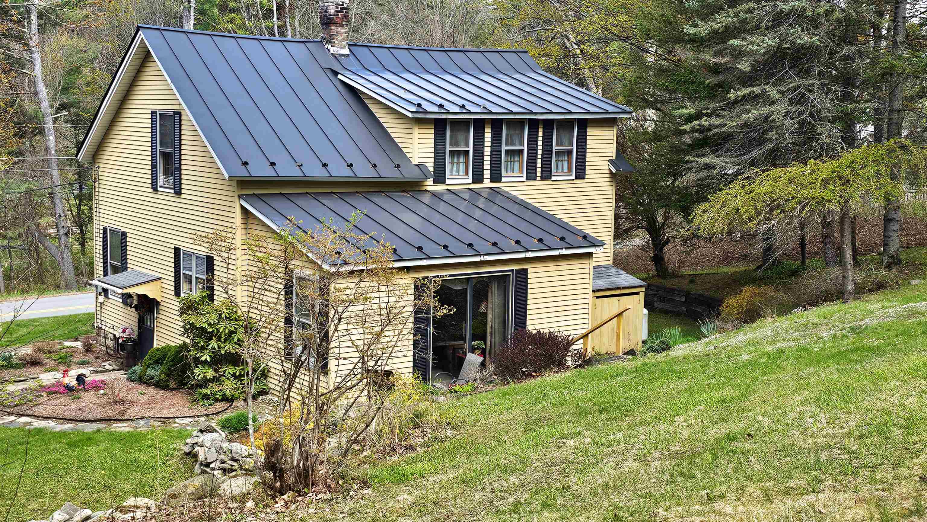 45 Reservoir Road Springfield, VT 05156 - Photo 4 of 32