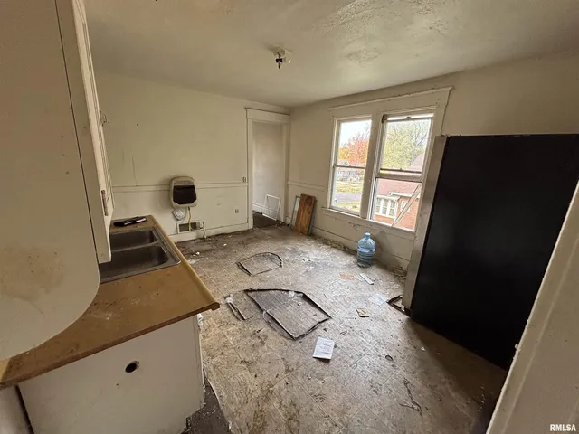 $50,000 | 1504 North Linn Street, Peoria, IL 61604